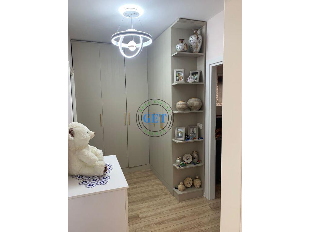 Shitet, Super Apartament 1+1, Prane Spitalit, Durres.