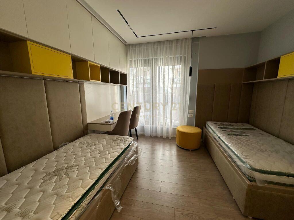 KODRA E DIELLIT, JAPIM ME QIRA APARTAMENT 2+1 + POST PARKIMI