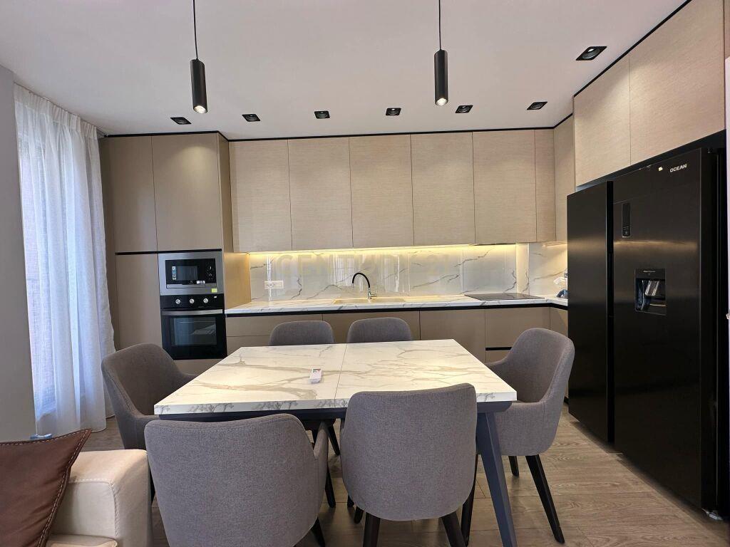 KODRA E DIELLIT, JAPIM ME QIRA APARTAMENT 2+1 + POST PARKIMI