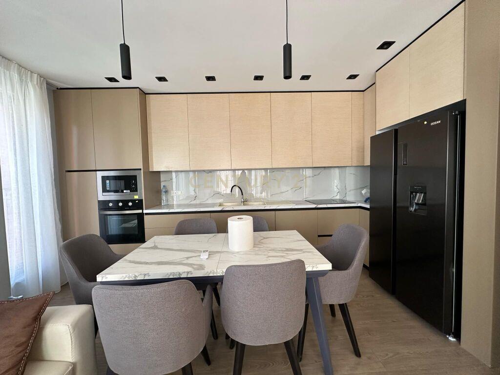 KODRA E DIELLIT, JAPIM ME QIRA APARTAMENT 2+1 + POST PARKIMI