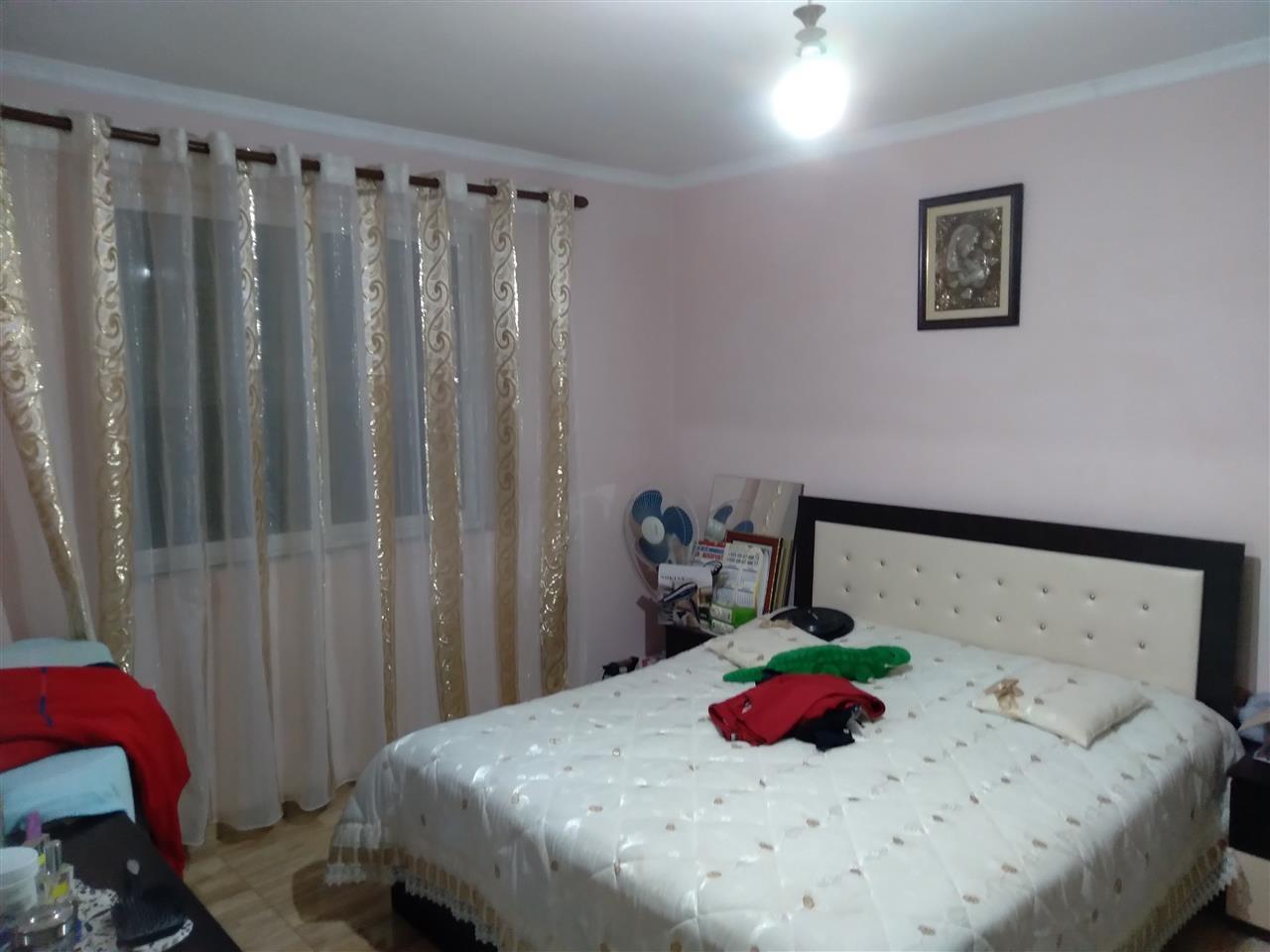 SHITET HYRJA 2+1 LAGJA 8 SHKURTI KATI – 5 BANIMI 5 MIN