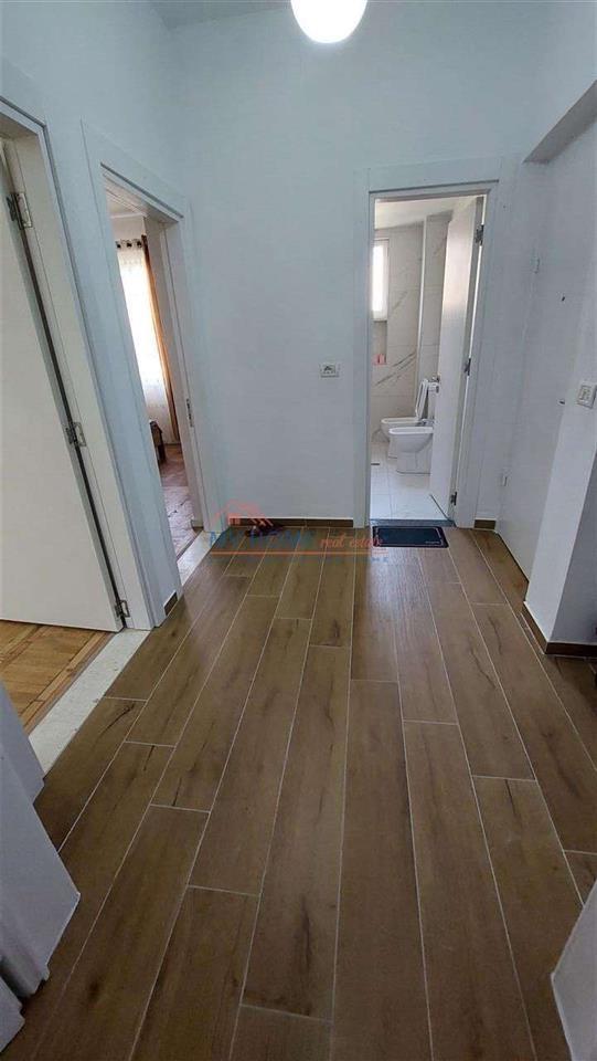 Zyre me qera tek Myslym Shyri