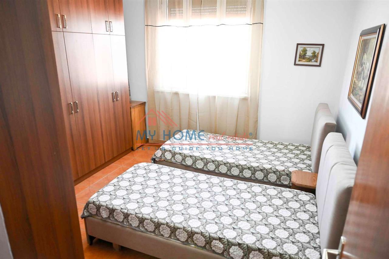 Apartament 2+1 me qera Shkolla e Kuqe