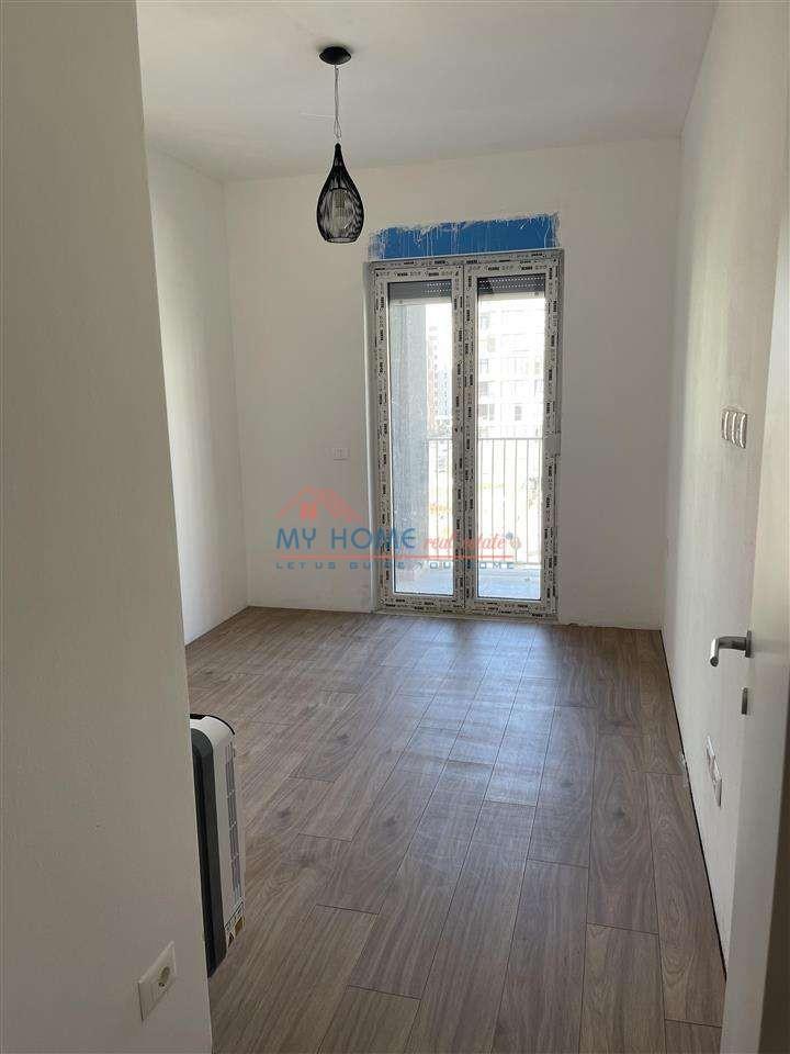 Apartament 3+1+Post Parkimi me Qira Bulevardi i Ri