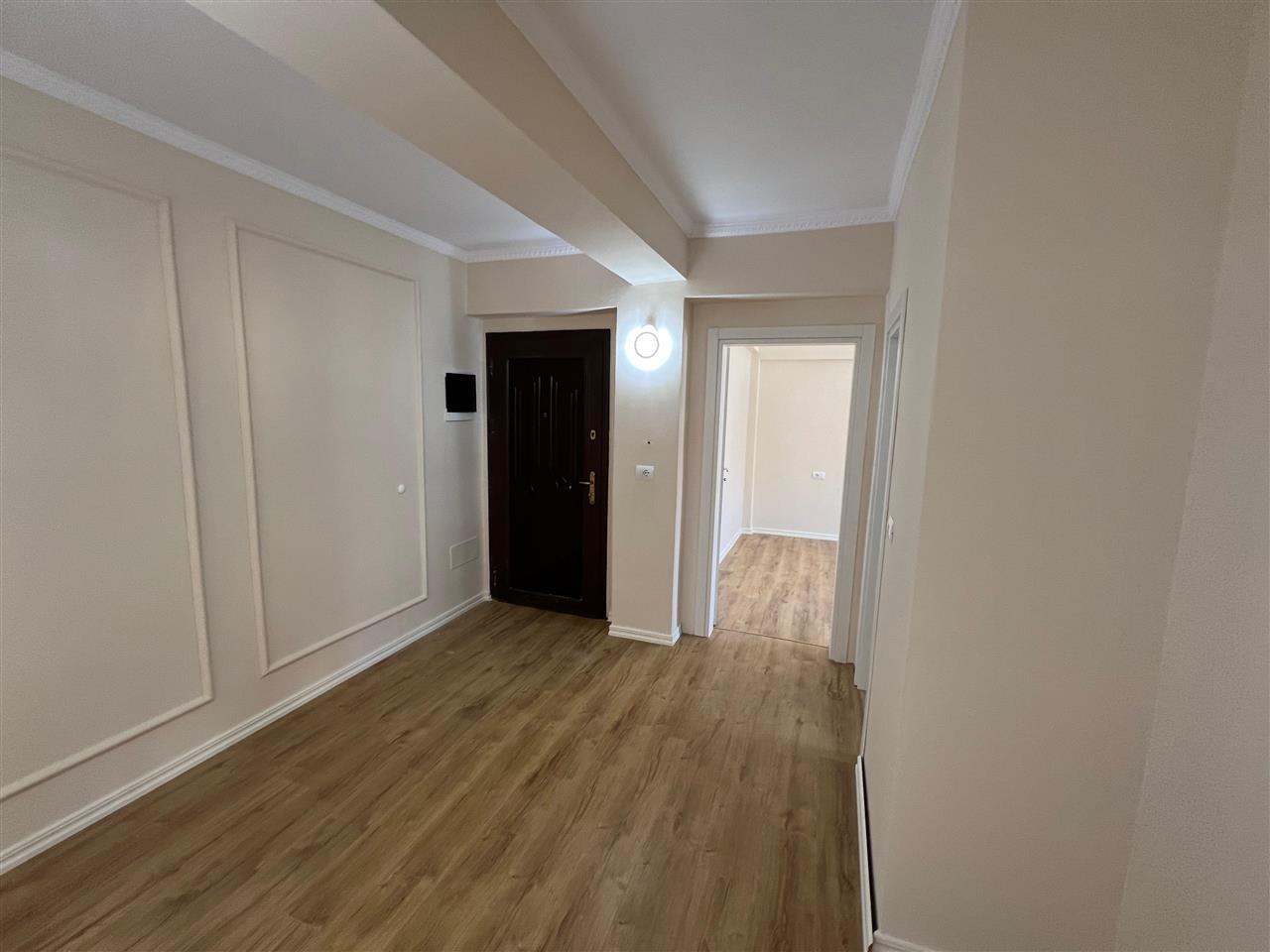 Apartament 2+1 në shitje te Rruga e re e Portit!