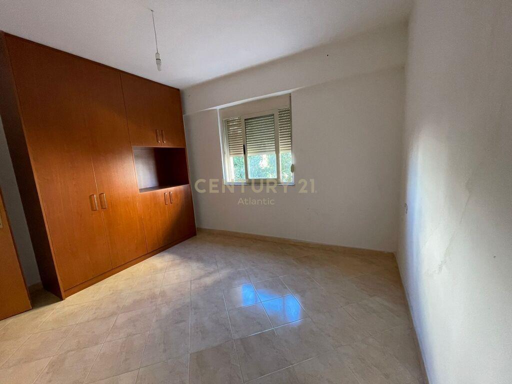 SHITET APARTAMENT 1+1 NE PLAZH RROTA KUQE, DURRES!