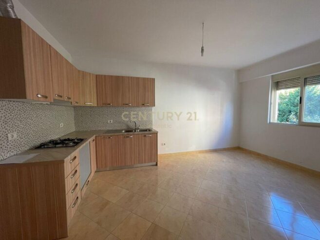 SHITET APARTAMENT 1+1 NE PLAZH RROTA KUQE, DURRES!