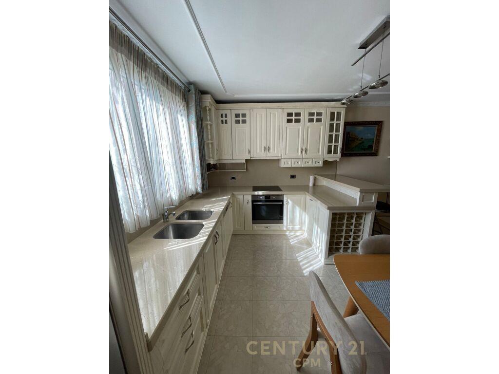 Per Qira Apartment 3+1+2 Laprakë 600 € /Muaj