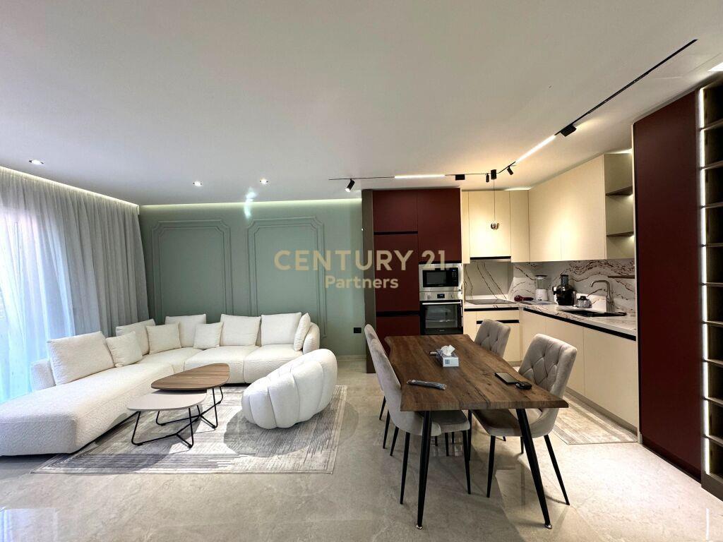 Per Qira Apartment 2+1+1 Unaze e Re, Astiri 750 € /Muaj