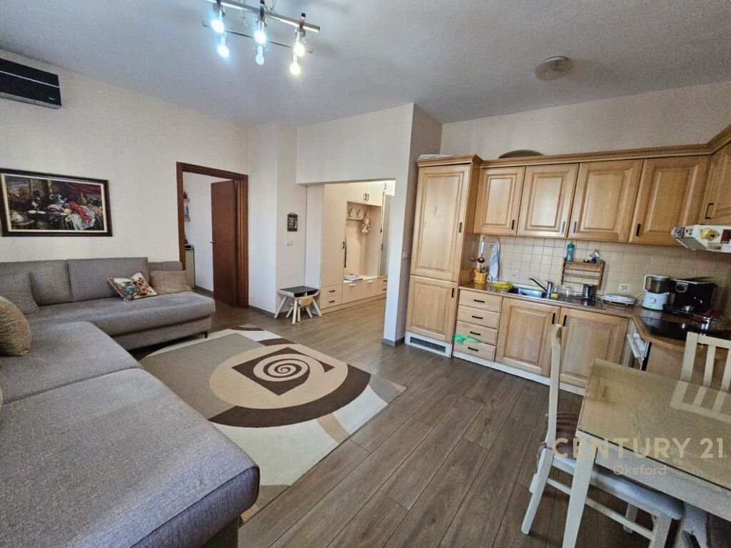 Per Qira Apartment 2+1+1 Myslym Shyri 750 € /Muaj