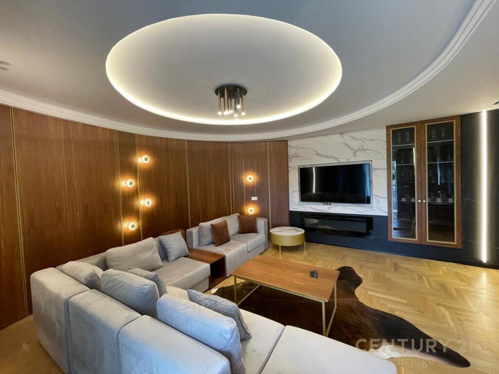 Per Qira Apartment 2+1+2 Kopshti Botanik Zoologjik 2,000 €