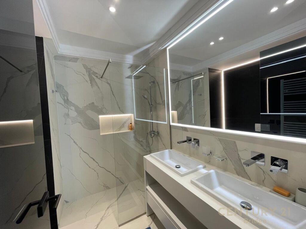 Per Qira Apartment 2+1+2 Kopshti Botanik Zoologjik 2,000 €