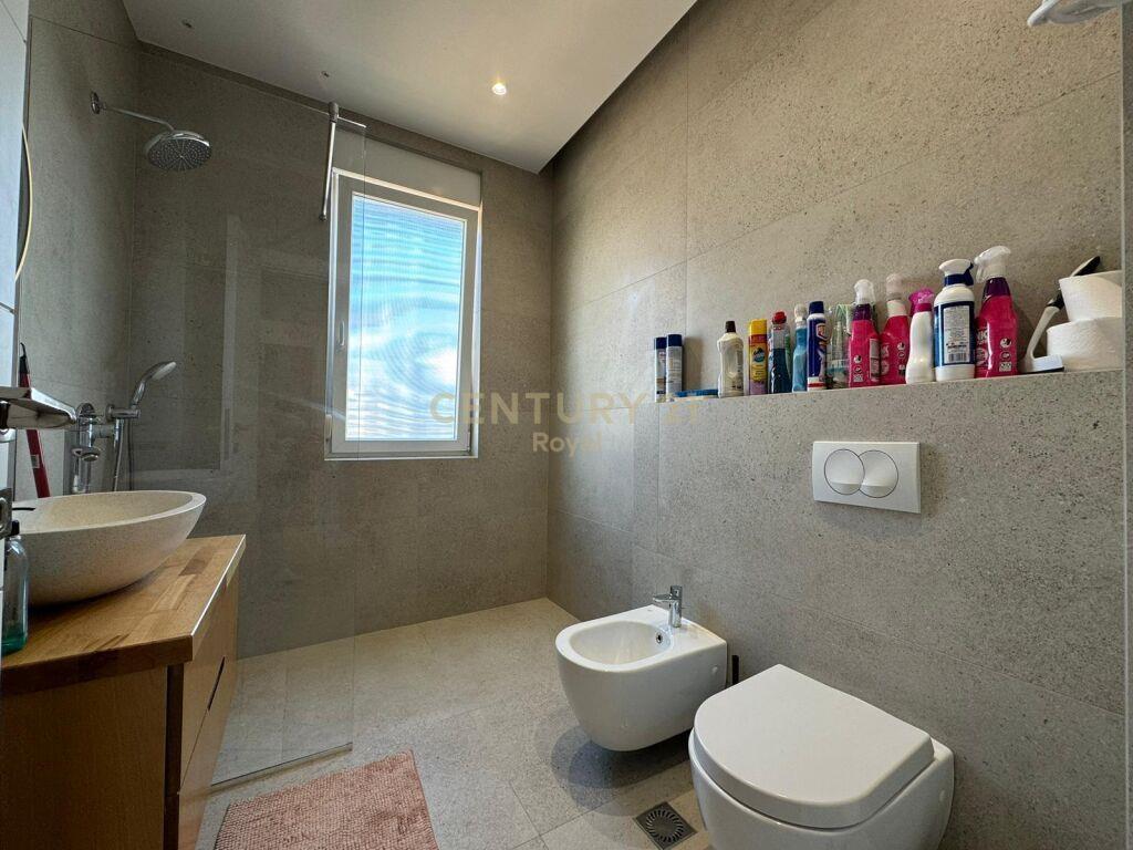 Per Qira Apartment 2+1+2 21 Dhjetori 1,200 € /Muaj