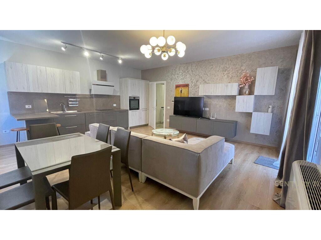 Per Qira Apartment 2+1+2 Kompleksi Delijorgji 1,100 € /Muaj