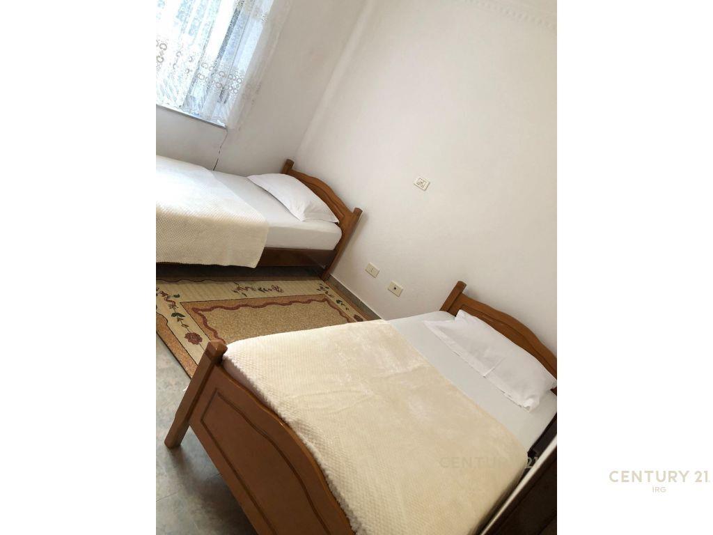 Per Qira Apartment 2+1+1 Sheshi Skënderbej (Qendër) 650 € /