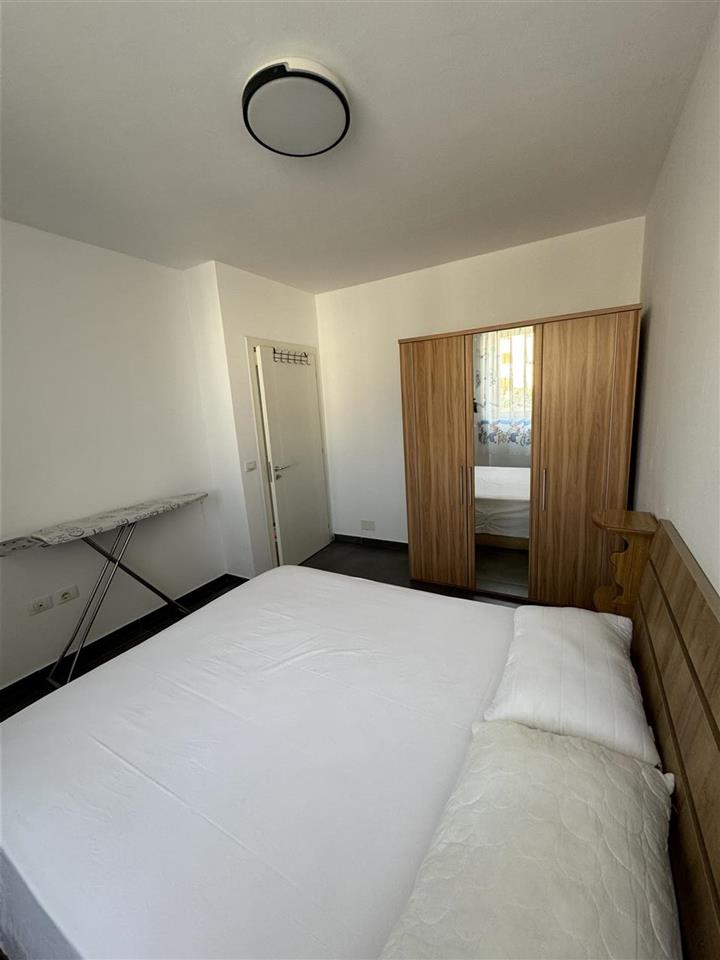 Jepet me qera apartament 1+1 tek kompleksi Tom Doshi