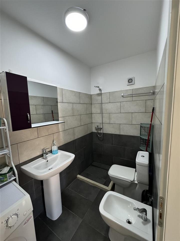 Jepet me qera apartament 1+1 tek kompleksi Tom Doshi