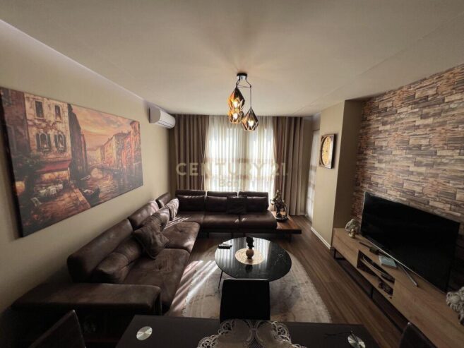 Shitet Apartment 2+1+2 Rruga 5 Maji 168,000 €