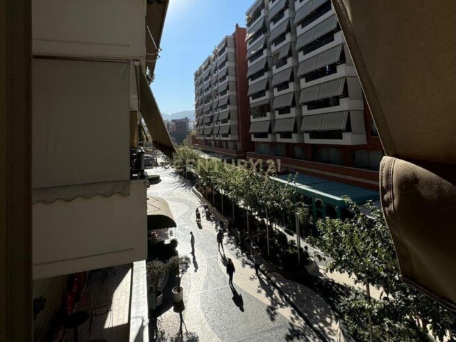 Shitet Apartment 2+1+2 Rruga e Kavajës 450,000 €