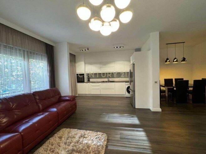 Shitet Apartment 2+1+2 Rruga e Kavajës 450,000 €