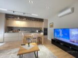 Shitet Apartment 2+1+2 Pazari I ri 330,000 €