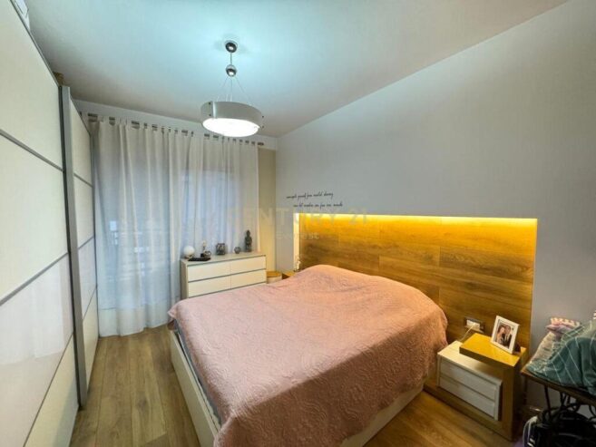 Shitet Apartment 2+1+2 Astiri 132,000 €