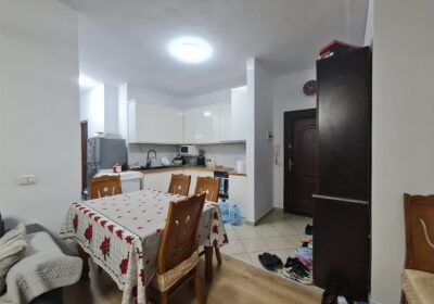 Shitet Apartament 2+1+2 ,Yzberisht ,Tirane