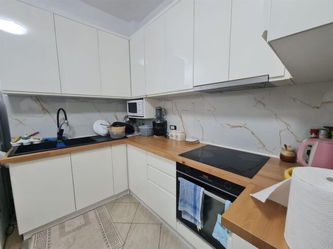 Shitet Apartament 2+1+2 ,Yzberisht ,Tirane