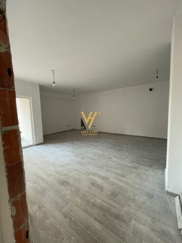 2+1+2 TE KOMPLEKSI AURA 179.400 EURO
