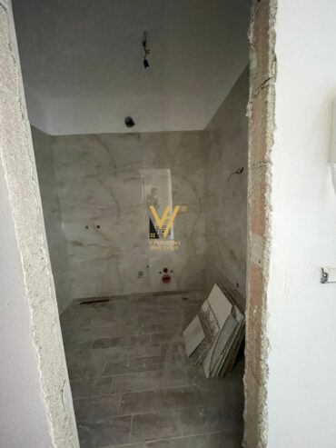 2+1+2 TE KOMPLEKSI AURA 179.400 EURO