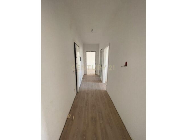 SHITET APARTAMENT 2+1 120,000 € astoria103248