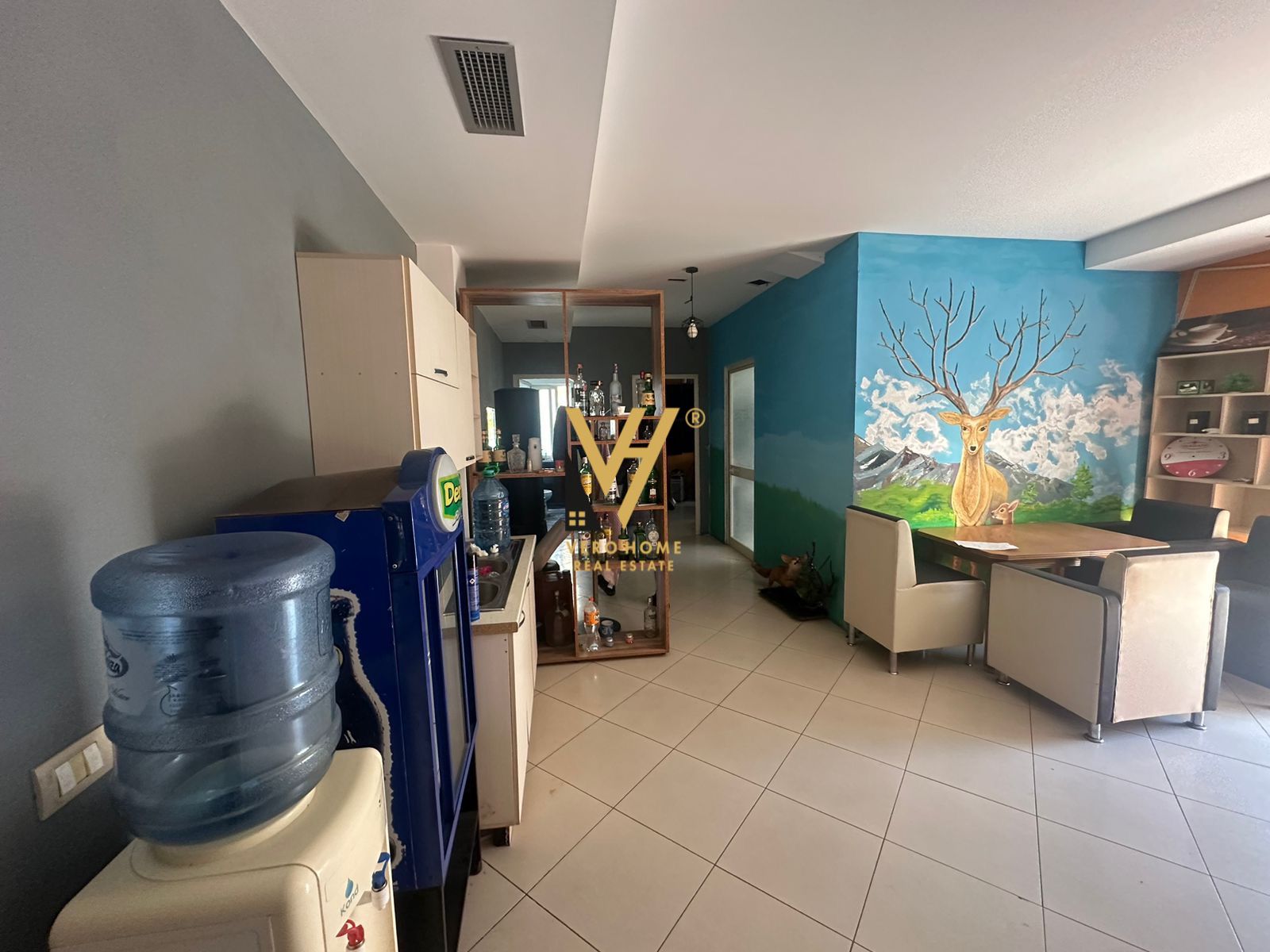 DY DYQANE 160 M2 NE FRESK 600.000 EURO