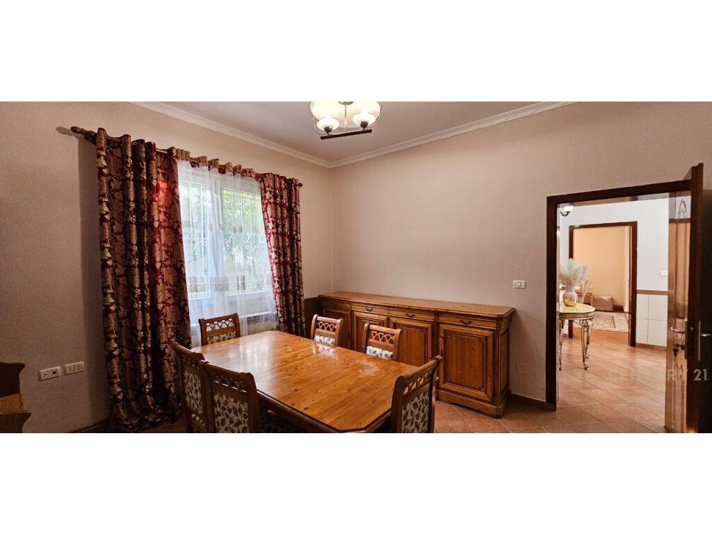 VILE PER QIRA, BLLOKU I VILAVE IRG102984