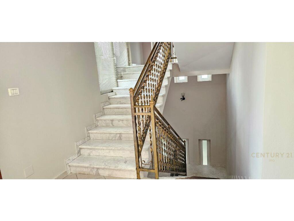 VILE PER QIRA, BLLOKU I VILAVE IRG102984