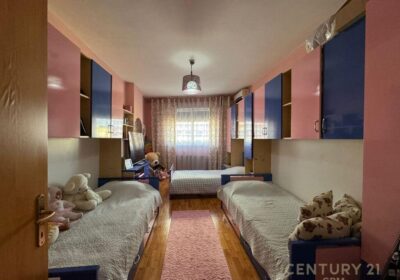 Shesim Apartament 2+1+2 + Post Parkimi Te Kika 1!