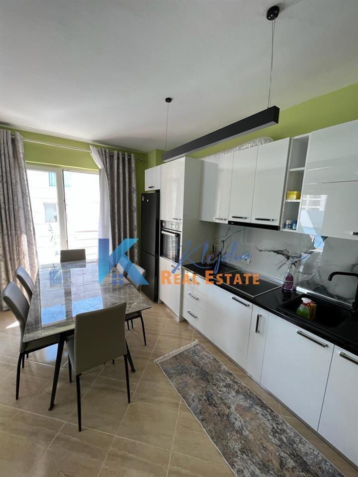 2+1 per Qira ne rrugen Jordan Misja, Kompleksi Gener2