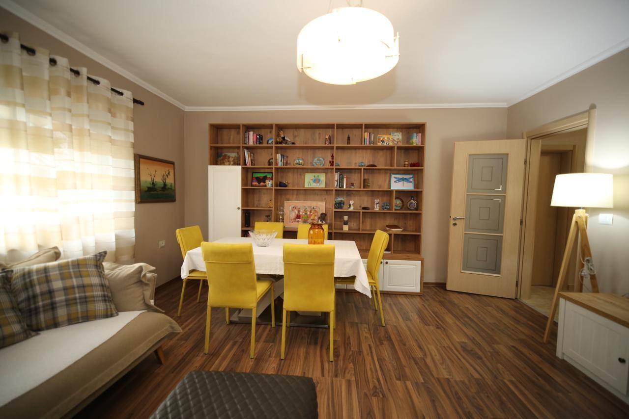 Qera, Apartament 2+1, Pazari i Ri// OPP46402