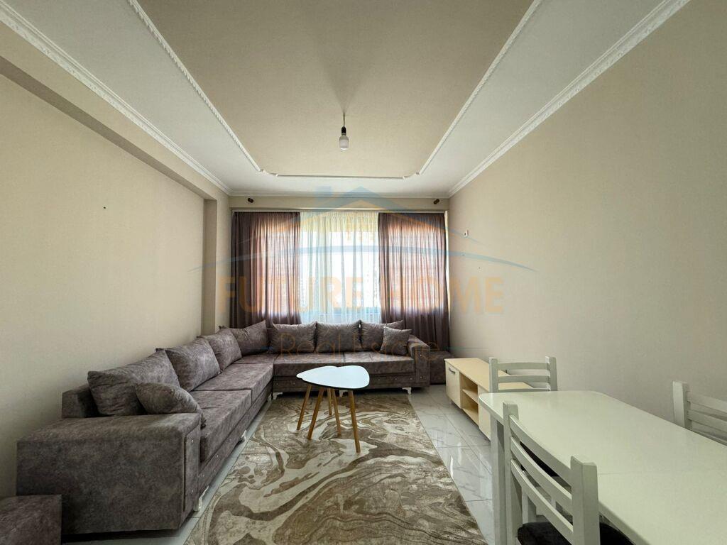 Qera, Apartament 2+1, Unaza e Re 450 Euro