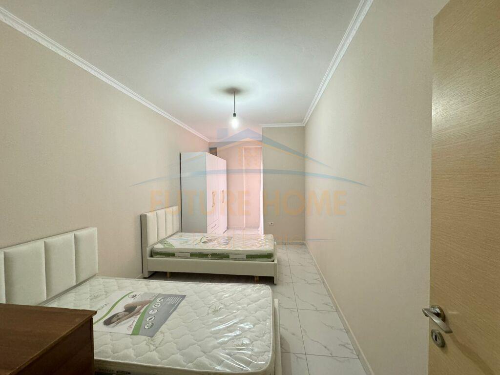 Qera, Apartament 2+1, Unaza e Re 450 Euro