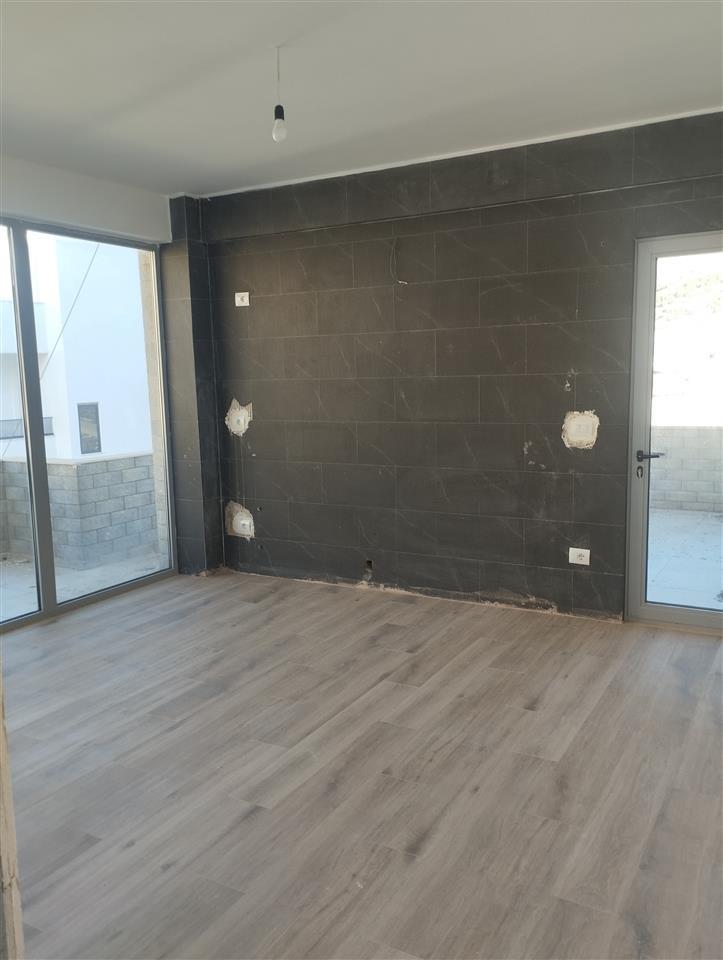 For sale 3 badroom apartment