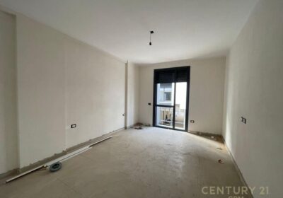 Shitet Apartment 1+1+1 Liqeni i Thatë 148,000 €