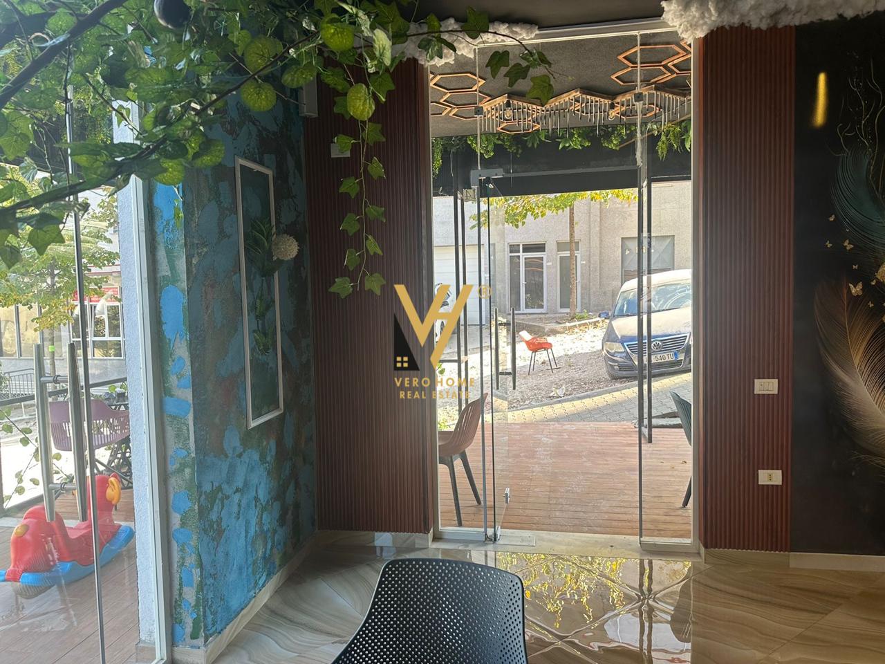 LOUNGE 186 M2 NE FRESK 1.300 EURO