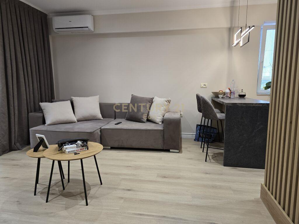 Apartament 2+1 në Qendër të Durrësit
