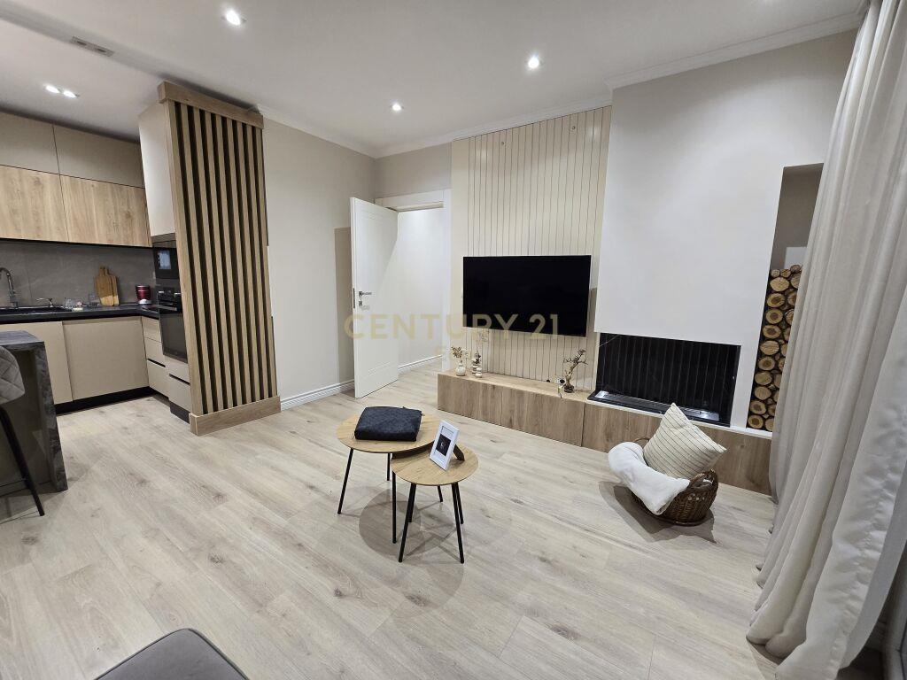 Apartament 2+1 në Qendër të Durrësit