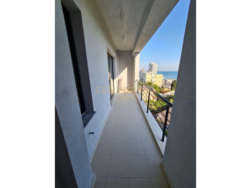 SHITET SUPER APARTAMENT ME PAMJE DETI 2+1+2 TE VILA E ZOGUT!