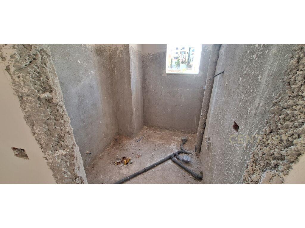 SHITET APARTAMENT 2+1 NDERTIM I RI NE DURRES!!!