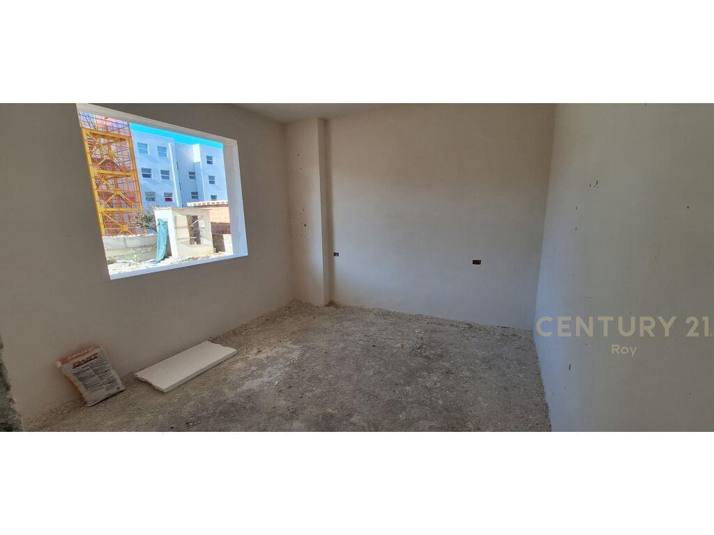 SHITET APARTAMENT 2+1 NDERTIM I RI NE DURRES!!!