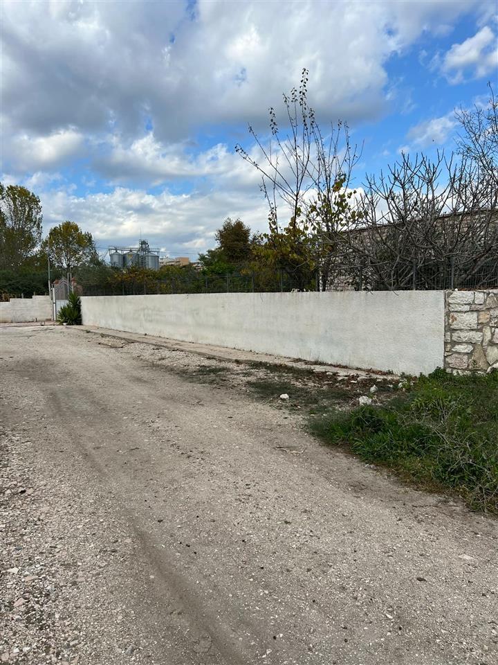 SHITET TOKE NE VRION, SARANDE (ARE+TRUALL)