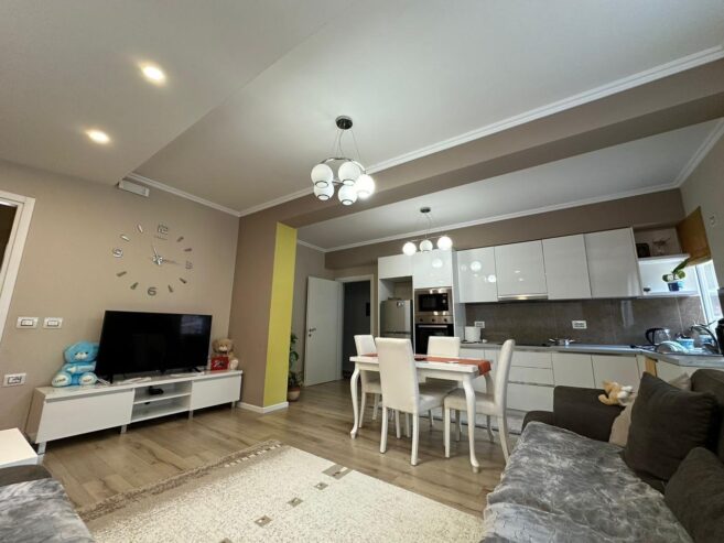 Shesim Apartament 3+1 Pran Kopshit Bootanik !