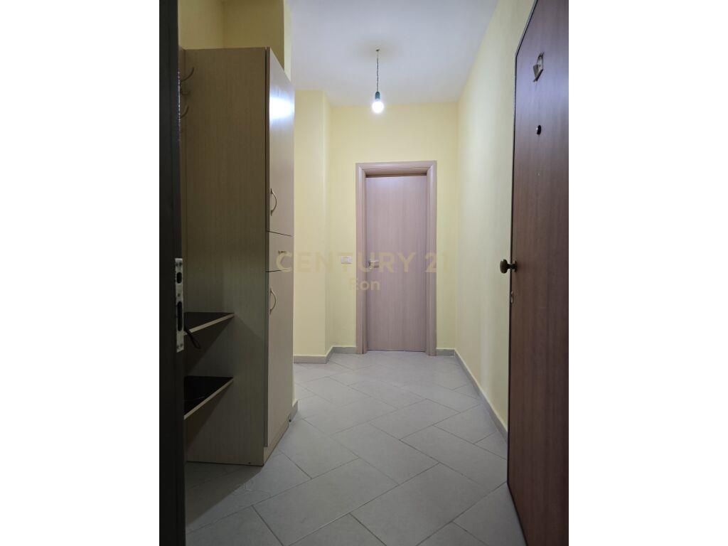 Apartament 1+1 me Pamje nga Deti tek Shkëmbi i Kavajës!